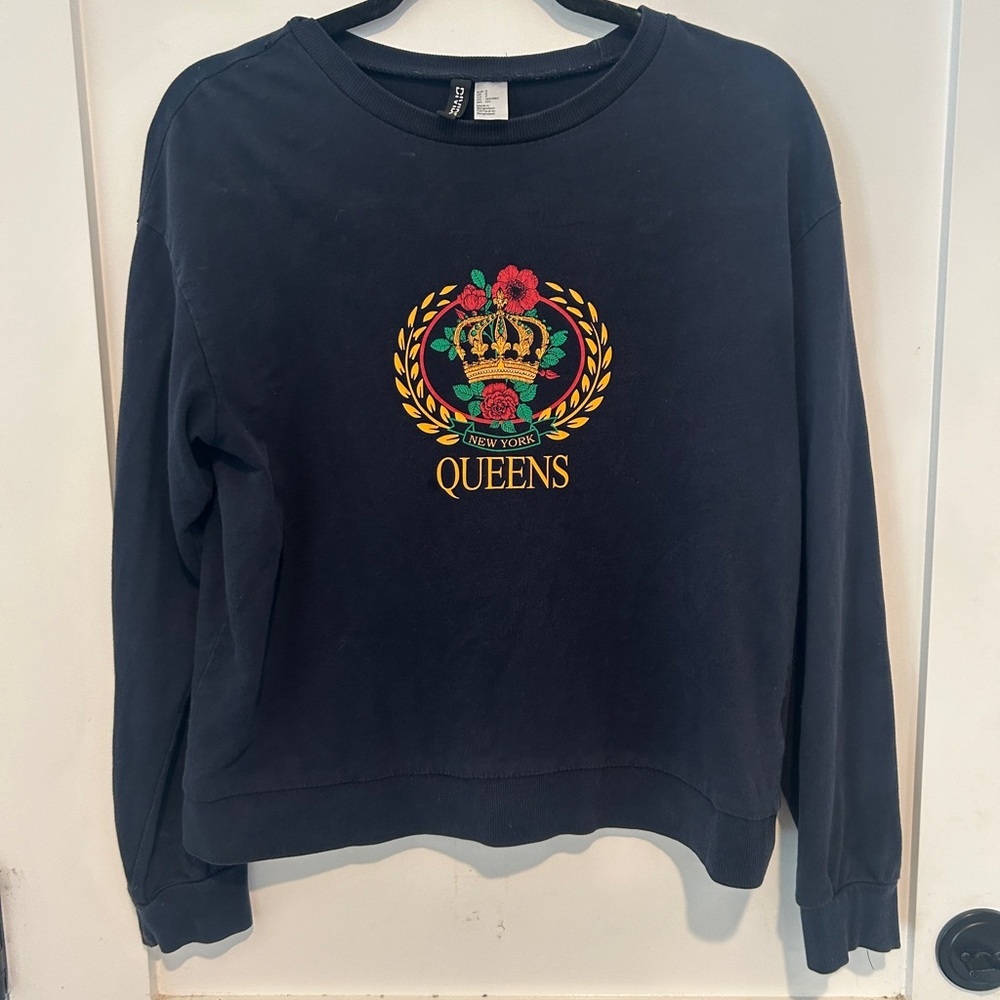 H&M Queens‎ Black Sweater size small - Picture 3 of 5
